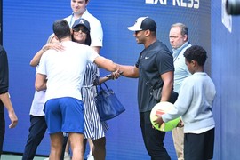 Novak se sreo sa NAJZGODNIJOM PEVAČICOM na svetu koja ima TELO BOGINJE! Sinu ispunila želju da upozna SLAVNOG SRBINA, Đoković se odmah oglasio