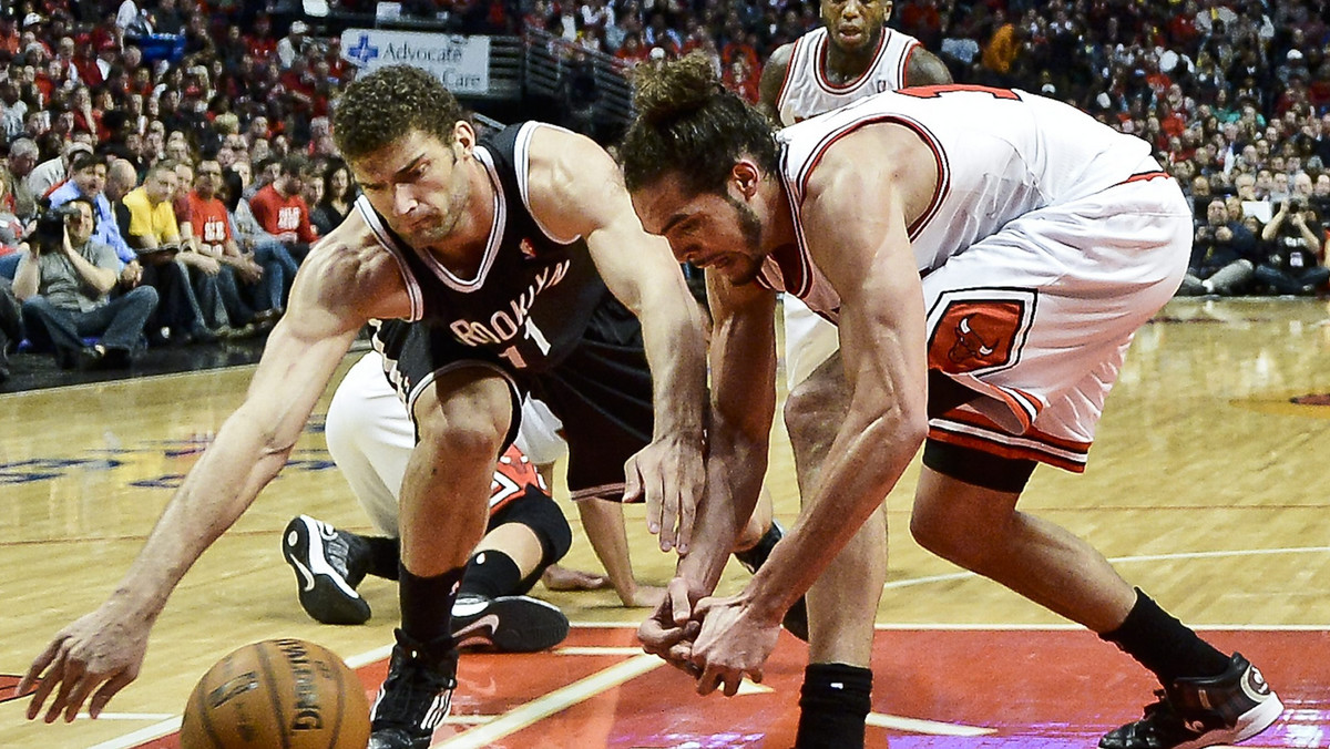 Koszykarze Chicago Bulls pokonali Brooklyn Nets 99:93 (29:25, 32:19, 21:31, 17:18) i awansowali do półfinału Konferencji Wschodniej. Byki jako ostatni zespół walczyły w pierwszej rundzie.