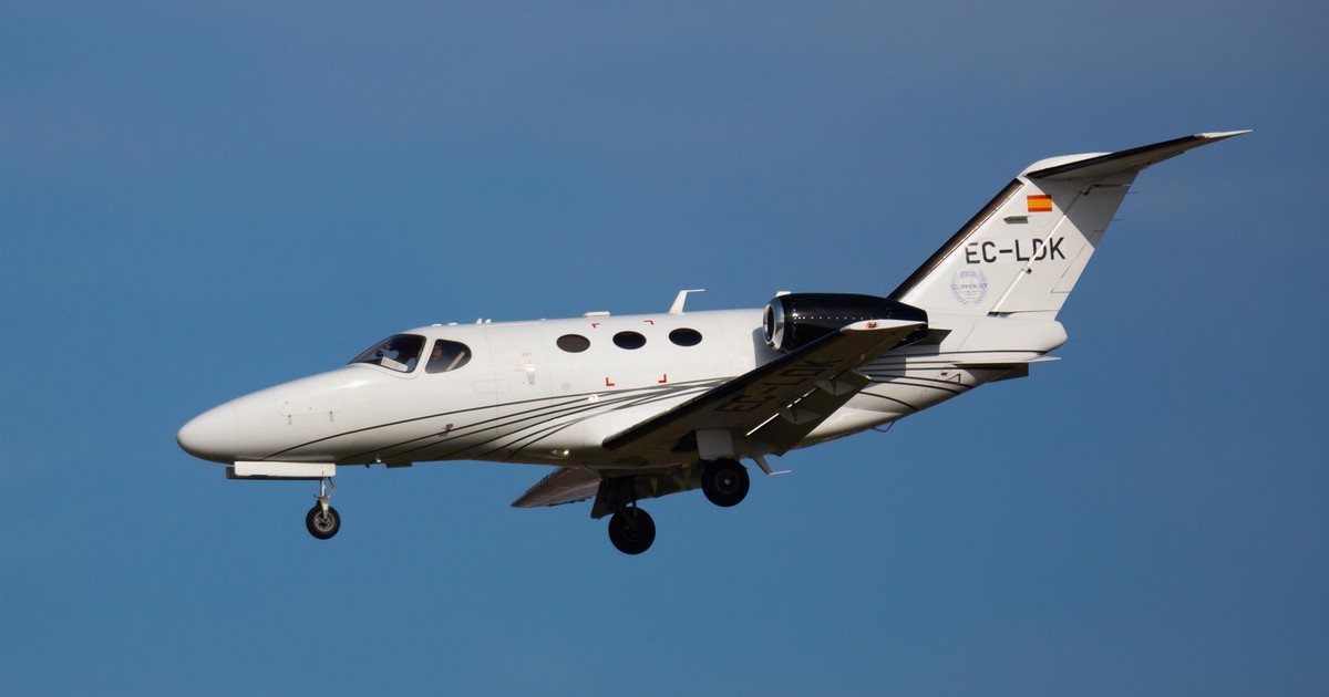 Odrzutowiec uderzył o ziemię i eksplodował. Są ofiary