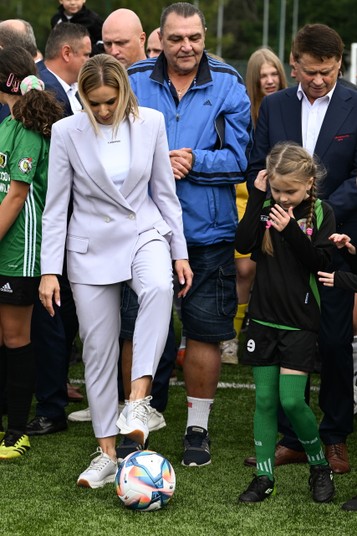 Pierwsze oficjalne wystąpienie Marty Nawrockiej. Zobacz, jak wypadła żona prezydenta RP