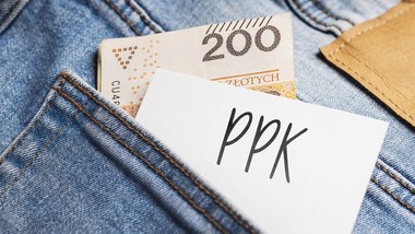 zarabiasz i nie oszczędzasz w ppk? orlik: to jak oddać część pensji!