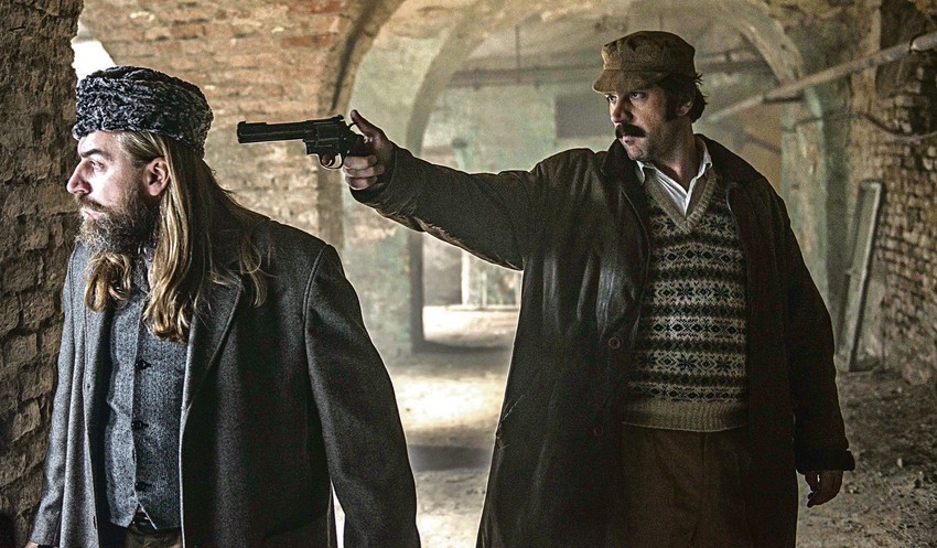 Goran Bogdan kao Mustafa Golubić u serii "Senke nad Balkanom"