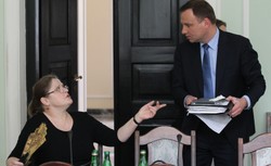 "Iustitia" opiniuje "nową" KRS i zmiany w SN. Krytyka spada też na działania Krystyny Pawłowicz i decyzję Andrzeja Dudy