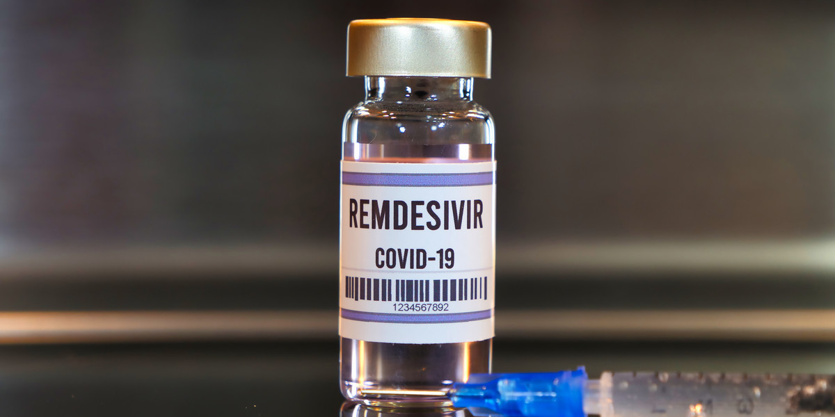 Jak podał koncern Gilead, lek remdesivir, pomagający zwalczać koronawirusa i COVID-19, ma kosztować kilkaset dolarów za fiolkę