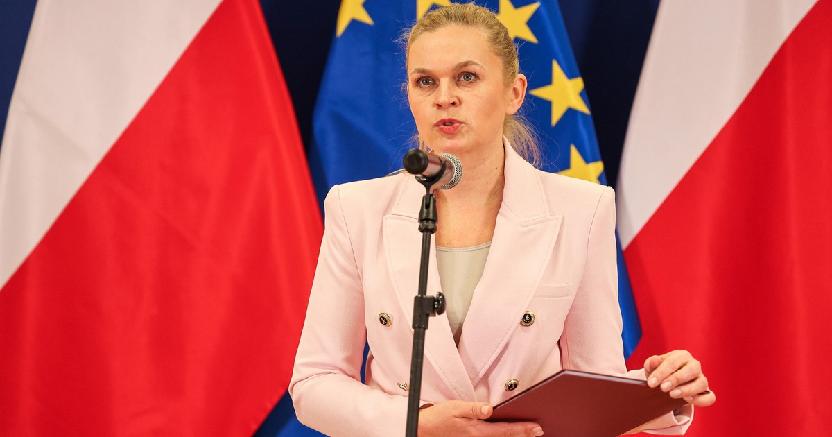 MEN po cichu wyprowadza religię ze szkół. Pierwszy krok już jest