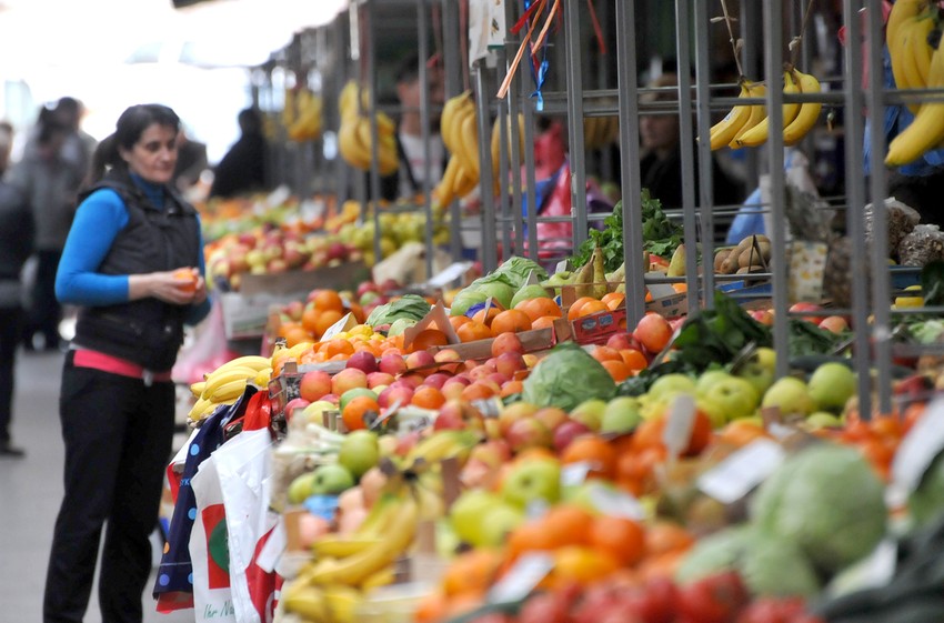 Nakupci deru građane