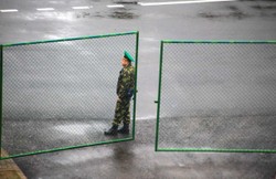 "Być może Białoruś zaczęła się zapychać". Deportuje migrantów, których wiza straciła ważność