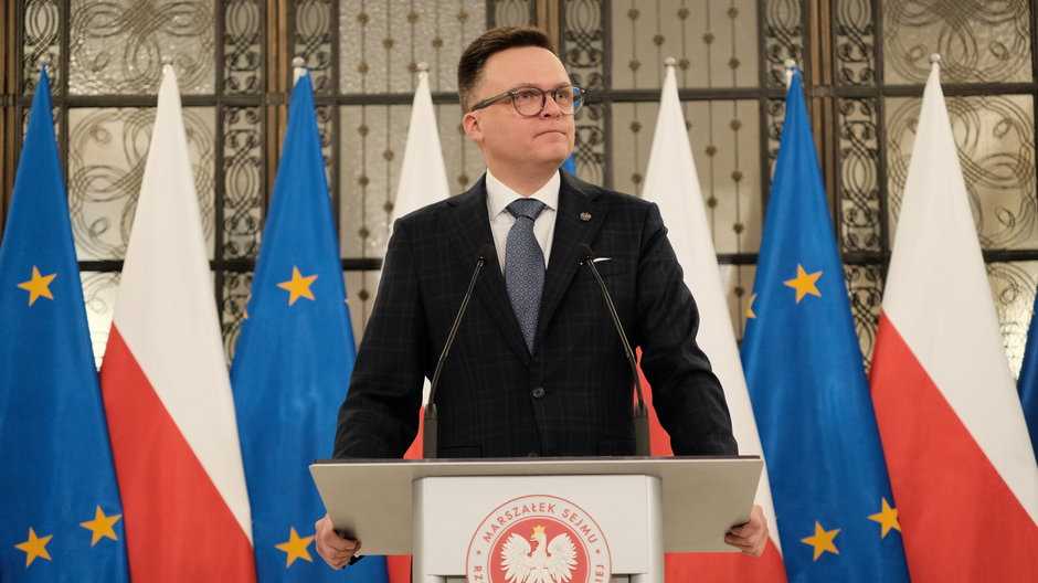 Szymon Hołownia podczas konferencji prasowej w Sejmie (05.12.2023)