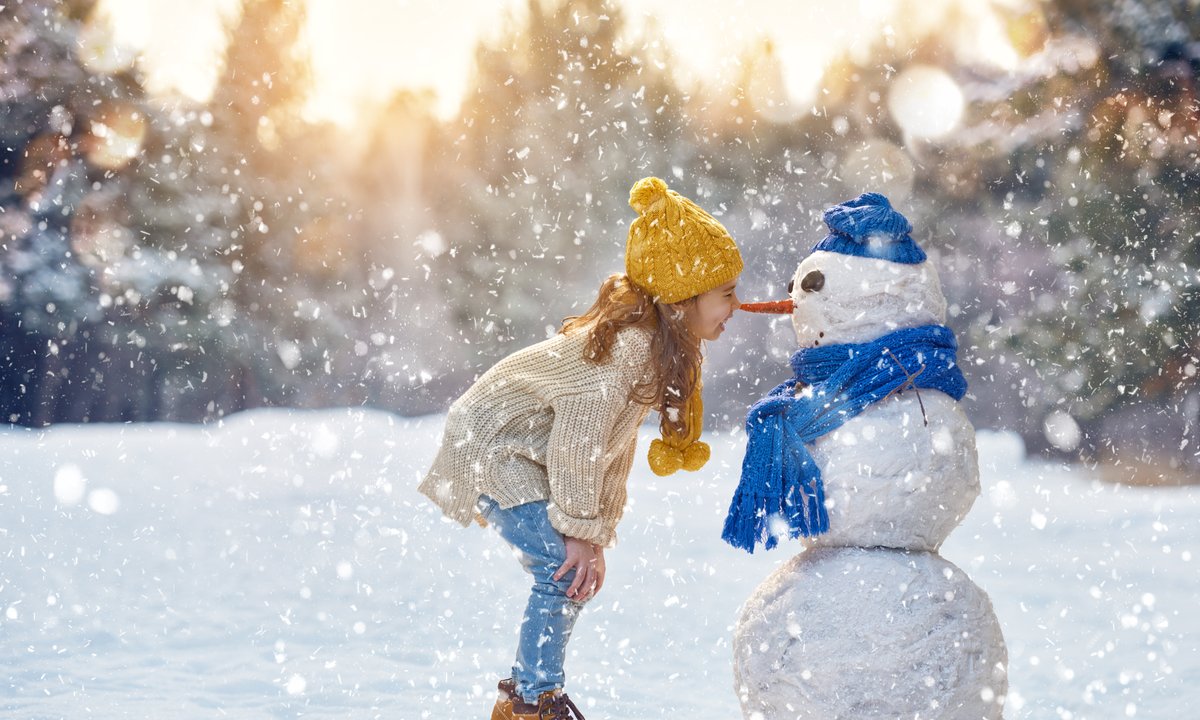 Zima atakuje, ale dzieci nie mogą ulepić bałwana. Winny jest ten czynnik