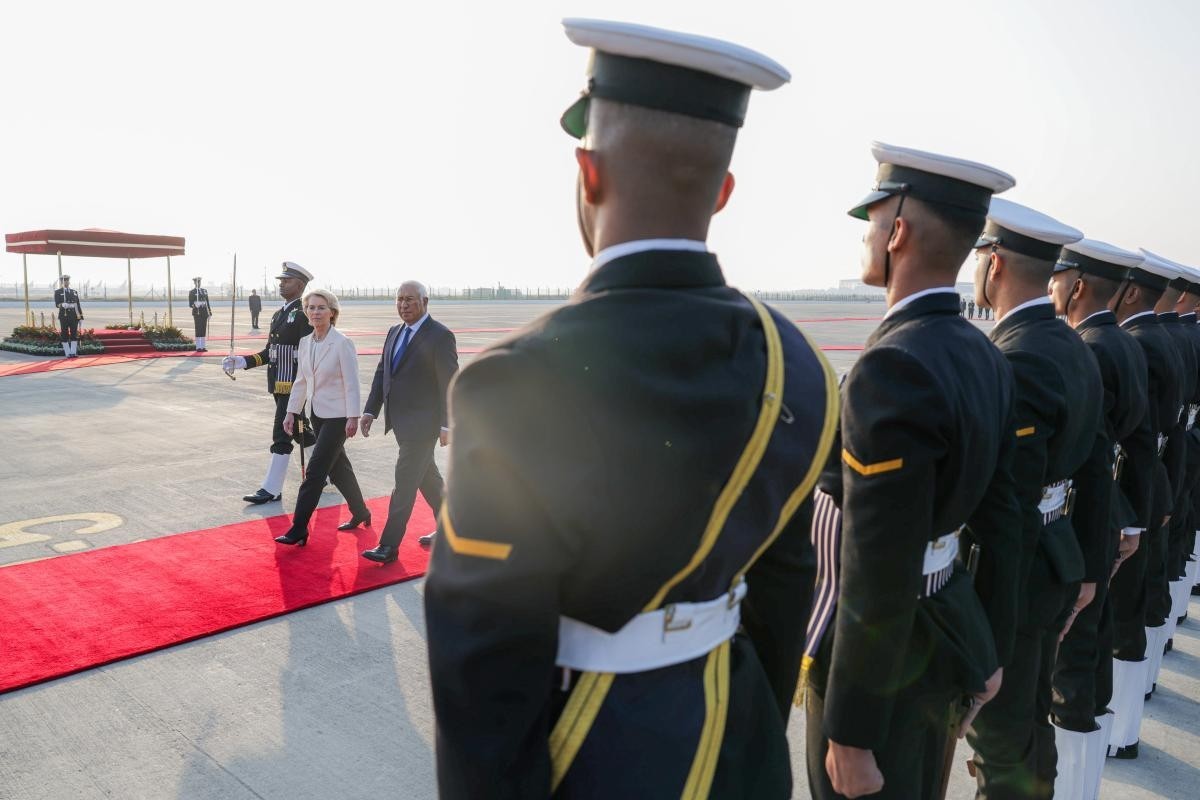 António Costa i Ursula von der Leyen w Nowym Delhi.