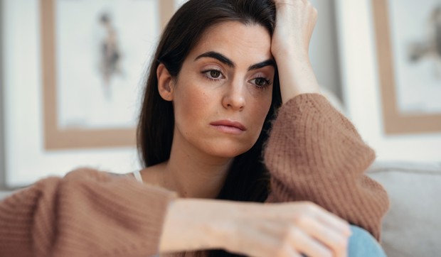 Neurotransmiteri uključuju serotonin i dopamin,   imaju glavnu ulogu u regulisanju našeg raspoloženja.