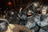 UKRAINE-EU/Starcie demonstrantów z milicją w Kijowie. 