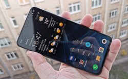 Xiaomi Mi9, czyli czego chcieć więcej? [TESTUJEMY]