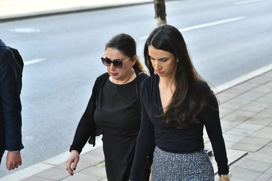 Miljana Kecmanović sa advokatom