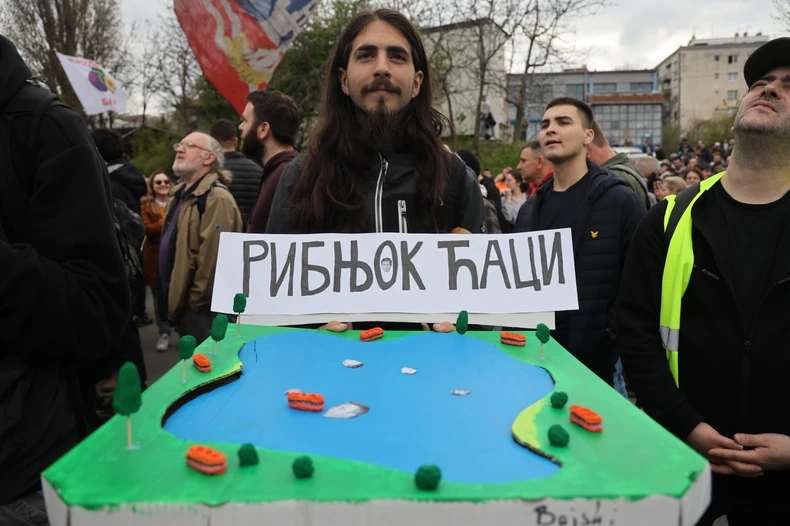 Protest ispred Informera