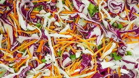 Jedna z najlepszych surówek. Zaspokaja głód, pomaga schudnąć