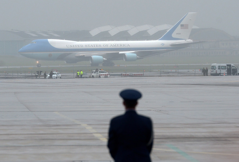 Air Force One z Obamą na pokładzie wylądował w Warszawie PAP/Radek Pietruszka