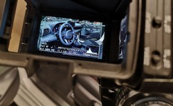 Drastyczny spadek sprzedaży samochodów w Polsce. Jedna marka czarnym koniem