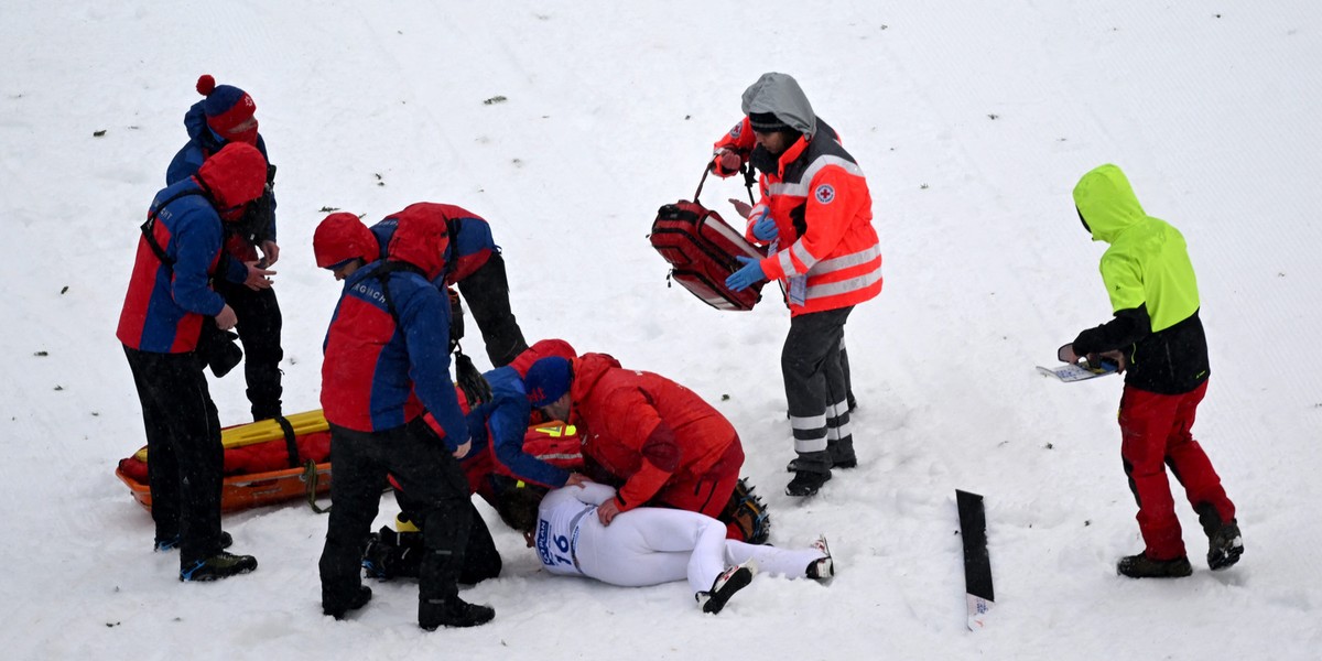 Groźny upadek na skoczni w Willingen. Zawodniczka została zniesiona na noszach!