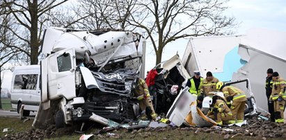 Jechali z towarem. Nigdy nie wrócą do domów. Koszmarny wypadek pod Malborkiem