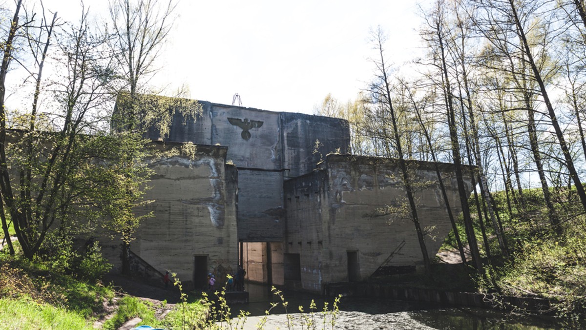 W Mamerkach (woj. warmińsko-mazurskie) rozpoczną się wkrótce poszukiwania archiwum Wehrmachtu. Pracownicy Muzeum II Wojny Światowej liczą także, że odnajdą porcelanę, której używali nazistowscy oficerowie. W poszukiwaniach uczestniczyć będzie Bogusław Wołoszański, a badacze mają nadzieję rozwiązać zagadkę Bursztynowej Komnaty.