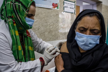 W Indiach wykryto "podwójnie zmutowany" wariant koronawirusa