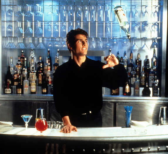 Tom Cruise na planie filmu "Koktajl", 1988 r.