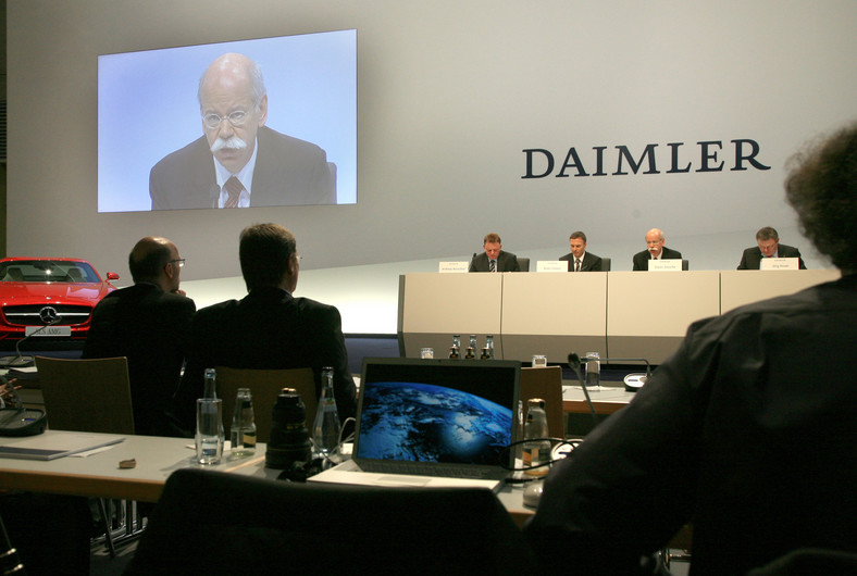 Zebranie akcjonariuszy koncernu motoryzacyjnego Daimler w Stuttgarcie, luty 2010.