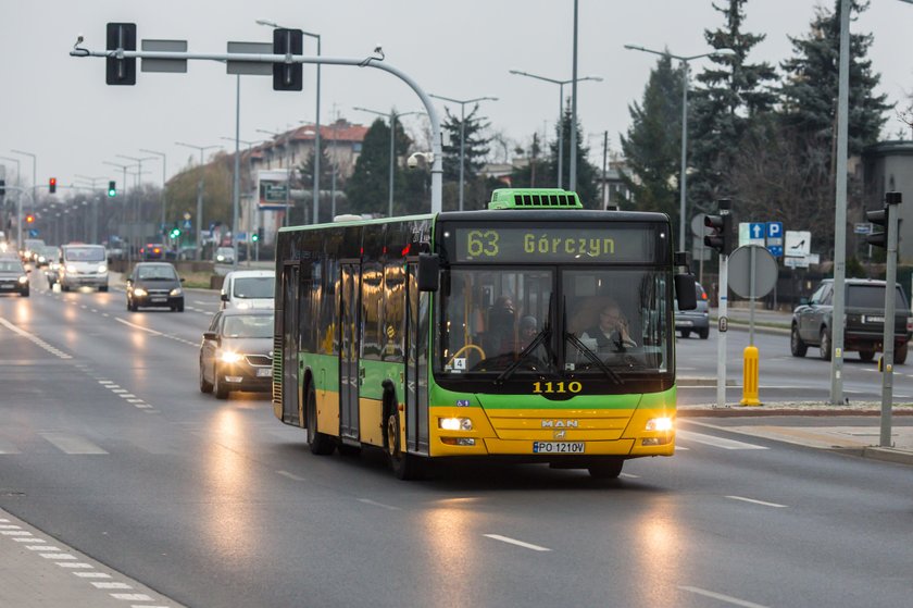 Autobus 63 się spóźnia albo nie jedzie