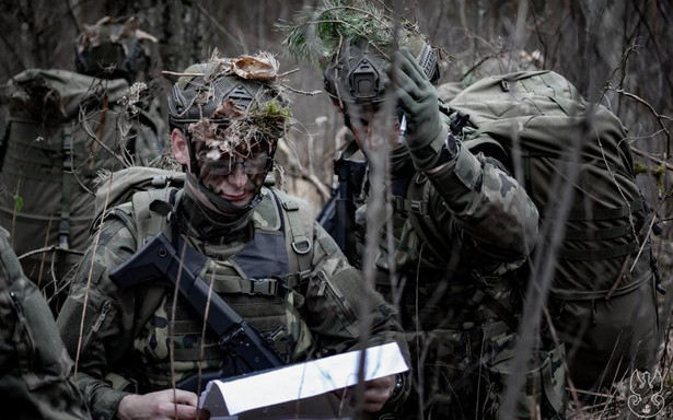 18 Stołeczna Brygada Obrony Terytorialnej podczas ćwiczeń z zielonej taktyki.