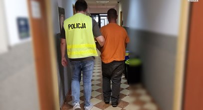 Zamiast pomocy dla powodzian – oszustwo! Policja zatrzymała mężczyznę w gminie Popów