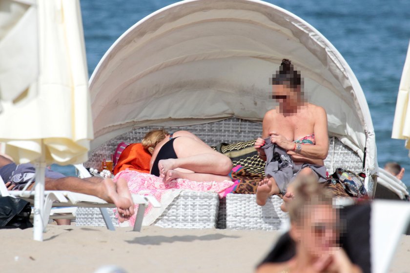 Katarzyna Niezgoda na plaży w Sopocie