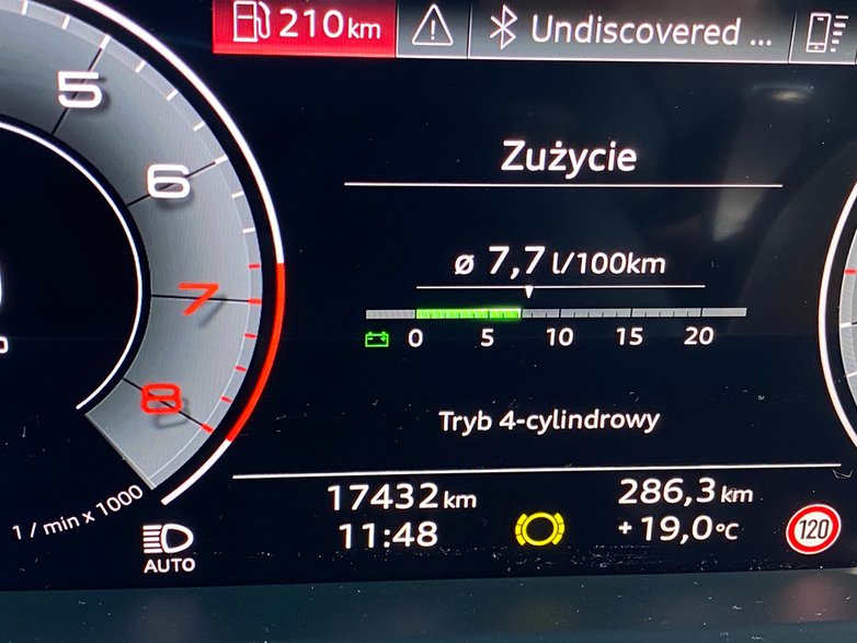 Audi A8 L 60 TFSI (2022 r.; D5) – odłączanie cylindrów