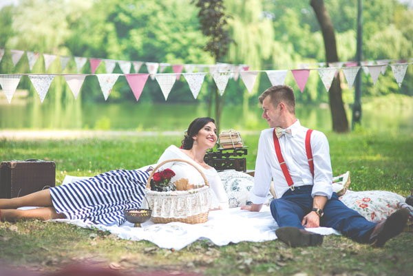 Sesja narzeczeńska w stylu vintage