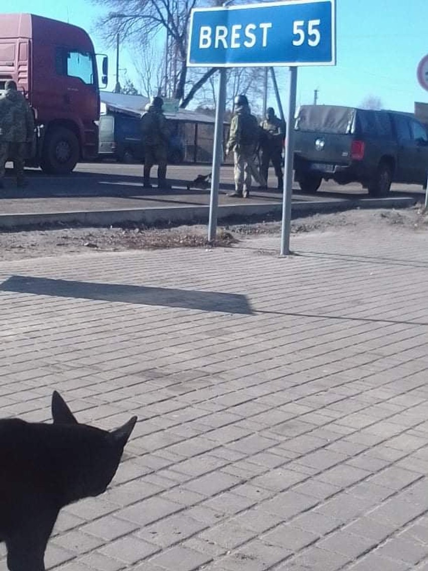 Granični prelaz Domanovo između Ukrajine i Belorusije: Ovde je dvojicu srpskih kamiondžija dočekala vest da je počeo rat