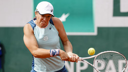 Roland Garros: remekel a 20 éves lengyel világelső – Sorozatban 31 győzelmet aratott, lassan Serena Williamst is lehagyja 