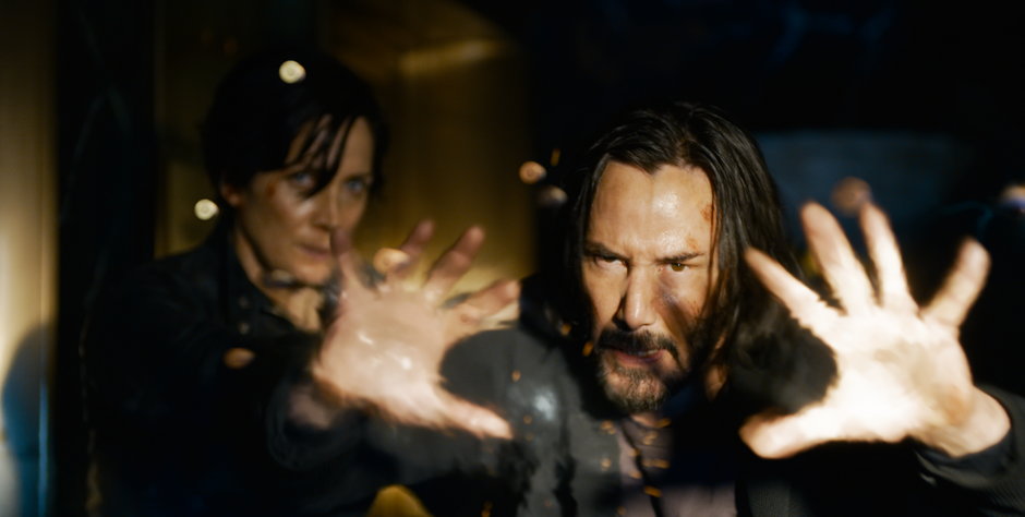 Keanu Reeves w filmie "Matrix: Zmartwychwstania"