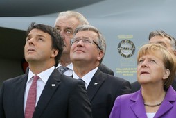 Komorowski, Merkel, NATO