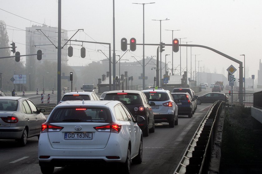 Podwale Przedmiejskie z przejściem dla pieszych