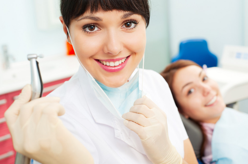 Czy wizyta u dentysty niesie ryzyko zakażenia? 