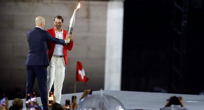 Odpalono znicz olimpijski w Paryżu! Robi wrażenie!  [RELACJA NA ŻYWO]