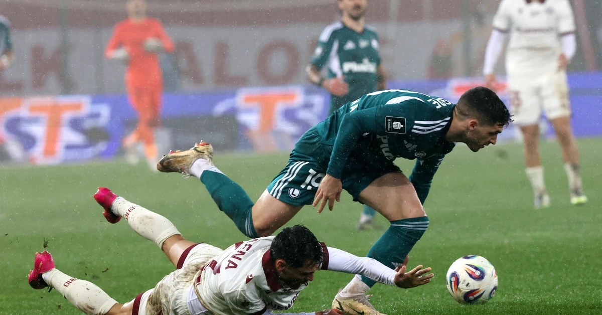 Czy sędzia skrzywdził Legię w meczu z Widzewem? Wielkie kontrowersje w Łodzi