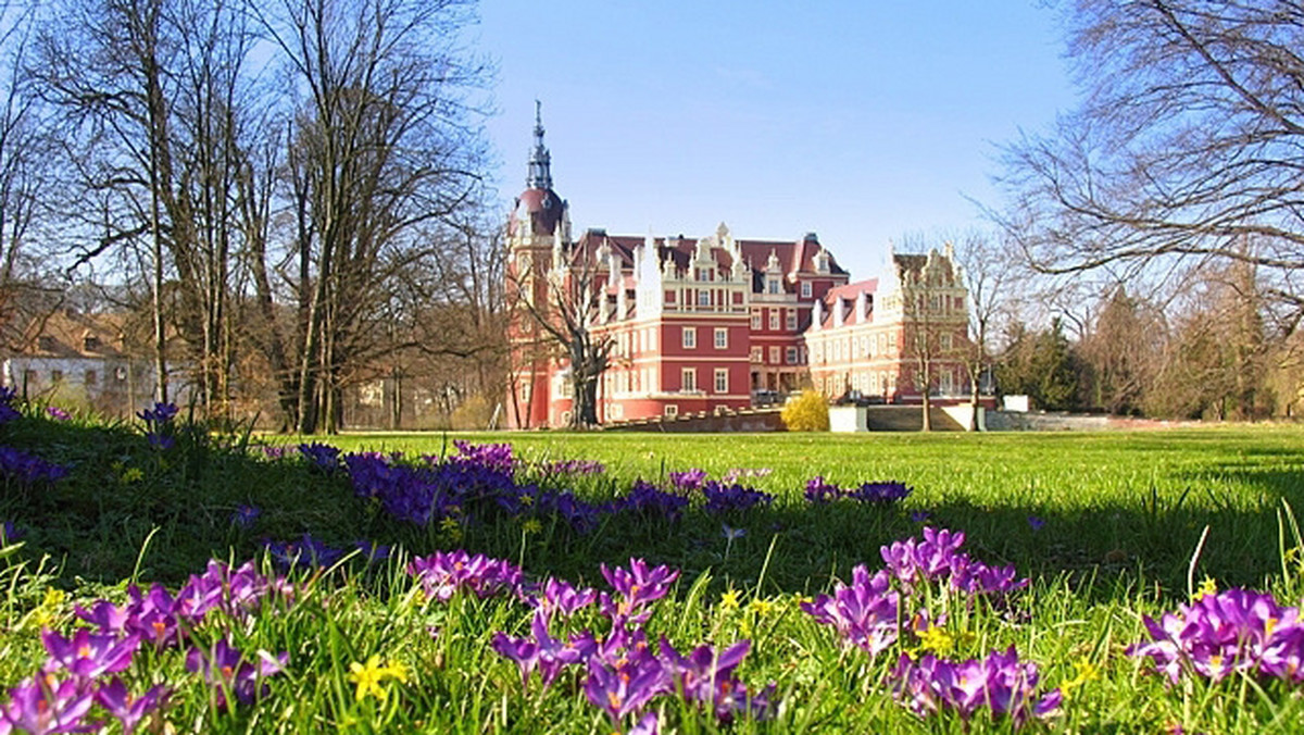 W nadchodzący długi weekend warto odwiedzić perłę turystyczną Ziemi Lubuskiej - Park Mużakowski w Łęknicy i Bad Muskau na polsko-niemieckim pograniczu.