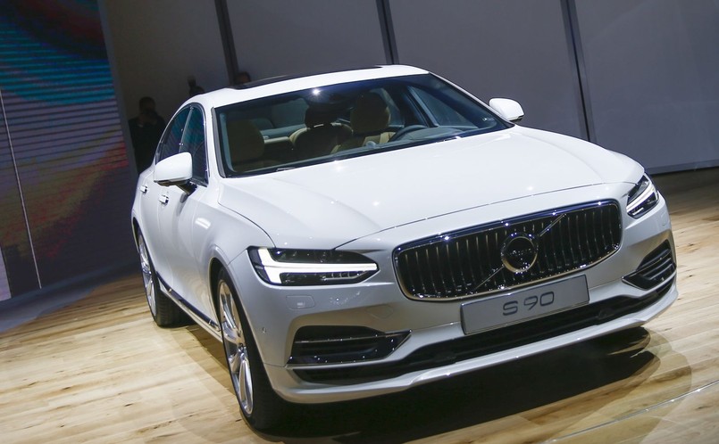 Volvo S90