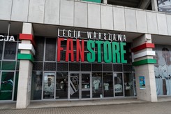 Kibic brutalnie pobity w sklepie klubowym Legii Warszawa. Chciał kupić koszulkę