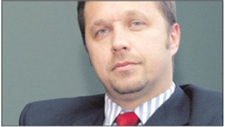 Czy mandat członka zarządu wygasa z chwilą złożenia oświadczenia woli o rezygnacji