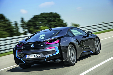 BMW i8