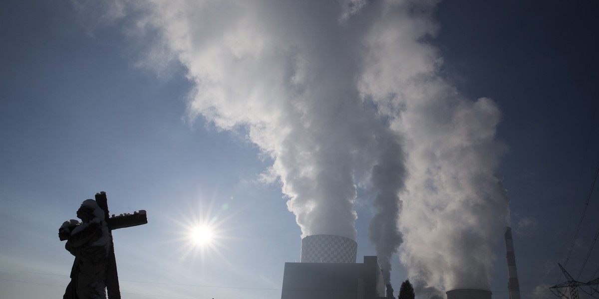 W środę odbyła się pierwsza tegoroczna aukcja CO2. Polska uzyskała w niej cenę, która pozwala mieć nadzieję na pozyskanie więcej pieniędzy, niż szacował minister energii