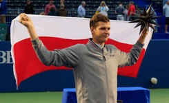 Hubert Hurkacz: Bałem się o moją fryzurę, ale kolega jakoś dał radę i tragedii nie ma