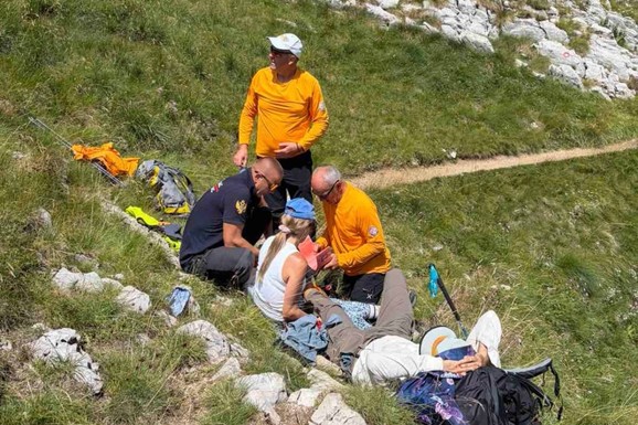 GRK SLOMIO NOGU TOKOM PLANINARENJA Drama na Durmitoru: Usledila hitna akcija spasavanja
